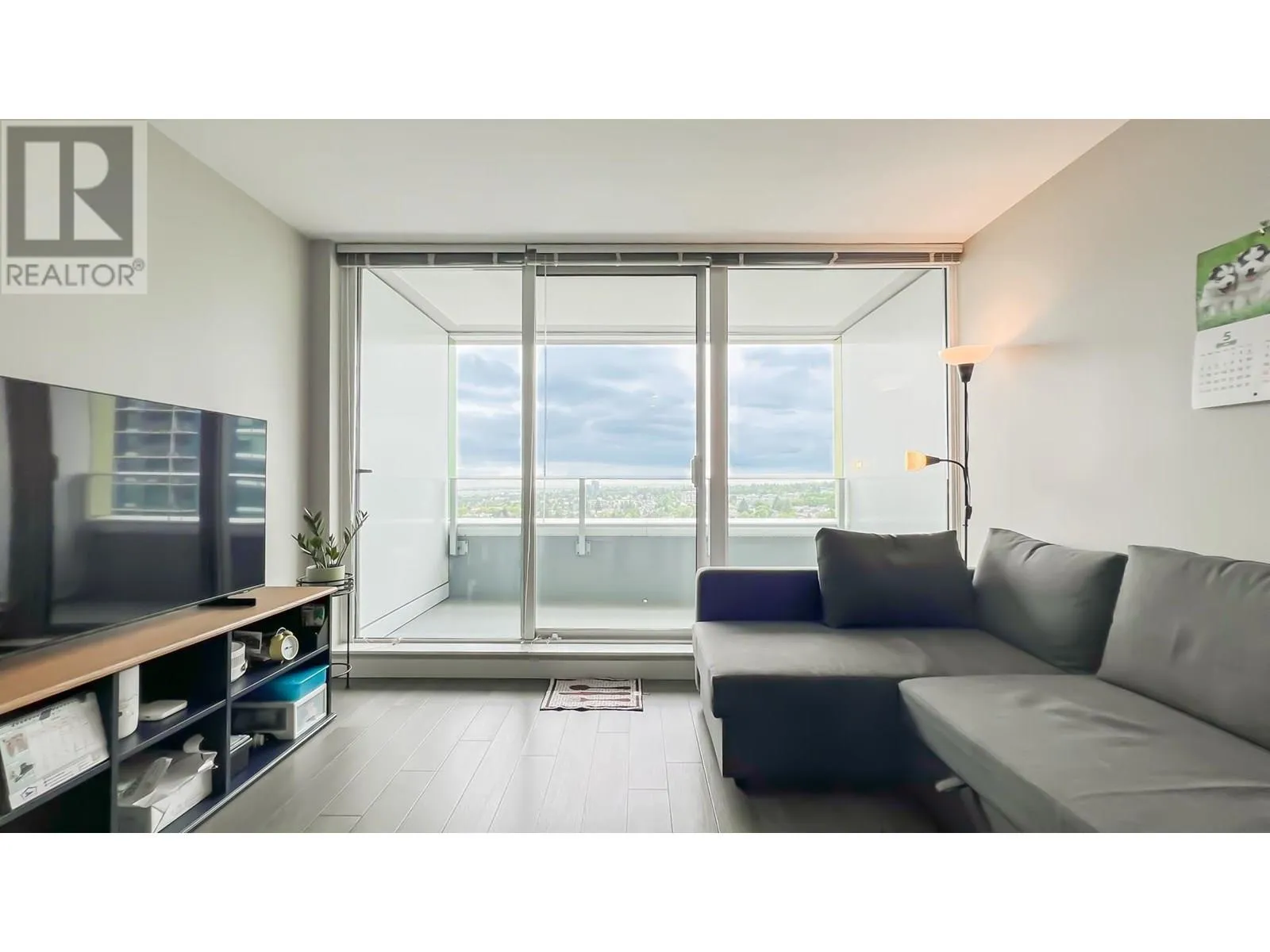 Apartment for rent: 2705 488 Sw Marine Drive, Vancouver, British Columbia V5X 0C6