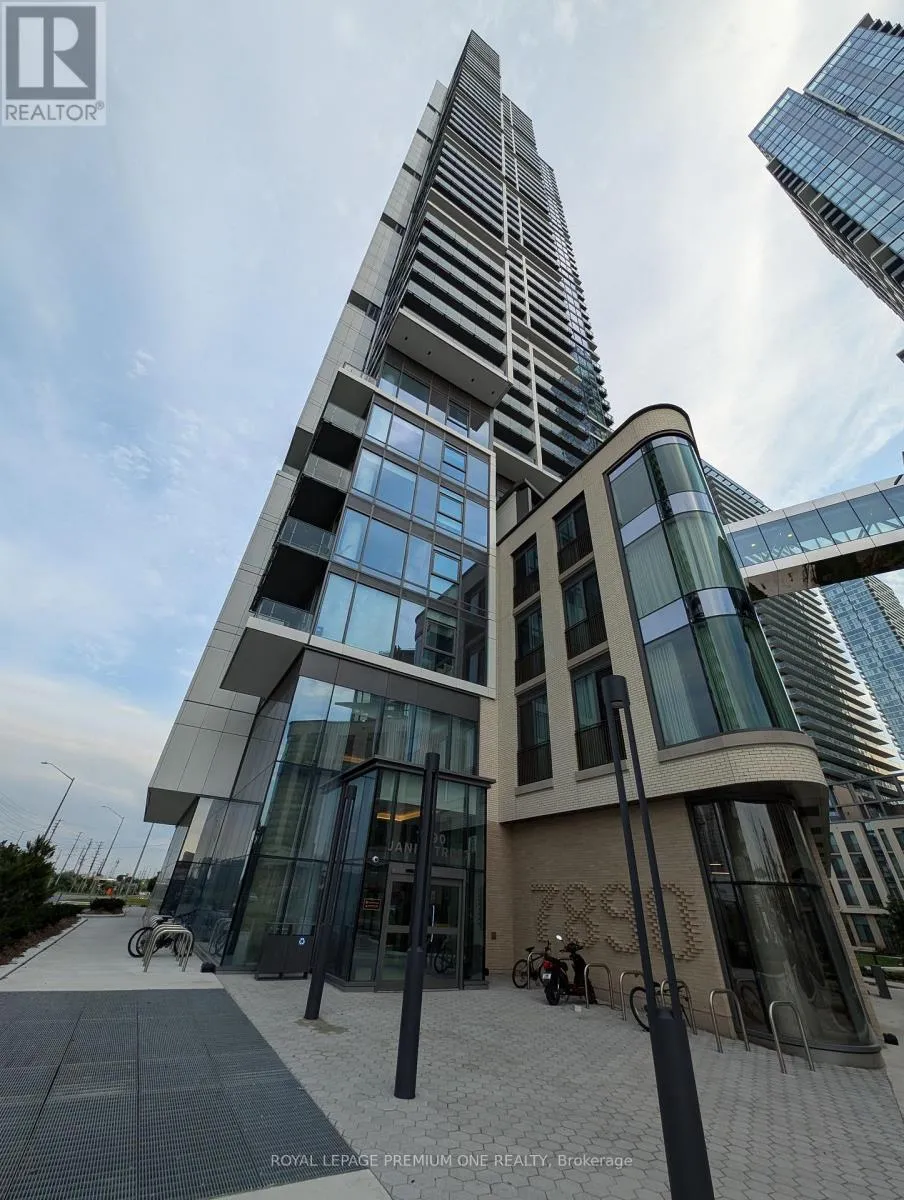 Apartment for rent: 2705 - 7890 Jane Street, Vaughan, Ontario L4K 2M7