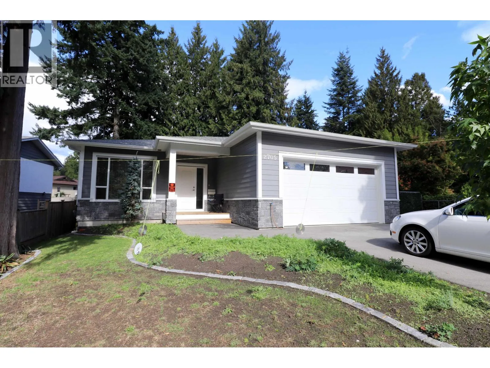 House for rent: 2705 Davies Avenue, Port Coquitlam, British Columbia V3C 2K1