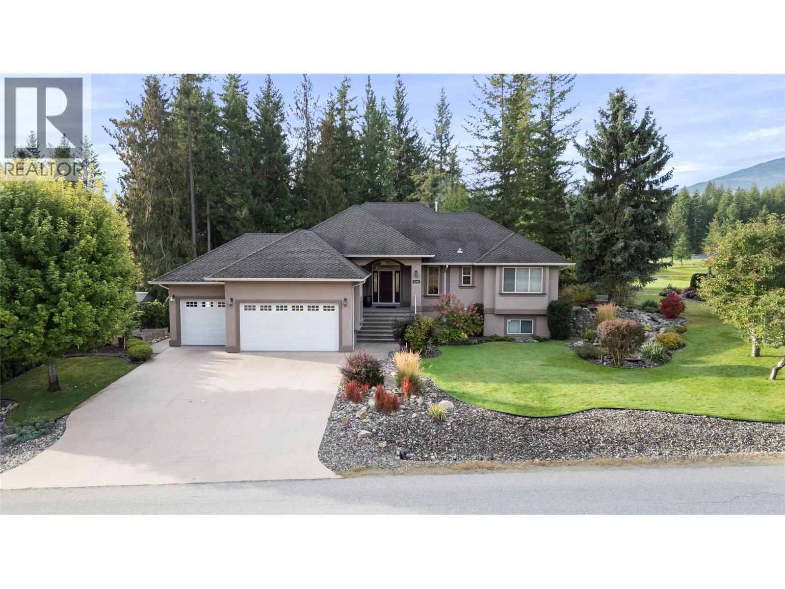 House for rent: 2706 Golf Course Drive, Blind Bay, British Columbia V0E 1H2