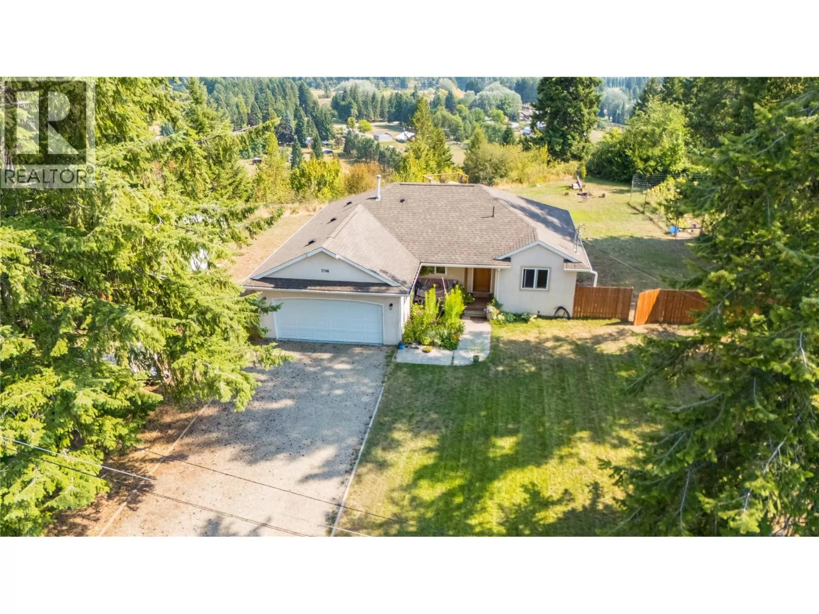 House for rent: 2706 Jacks Crescent, Nelson, British Columbia V0G 2G1