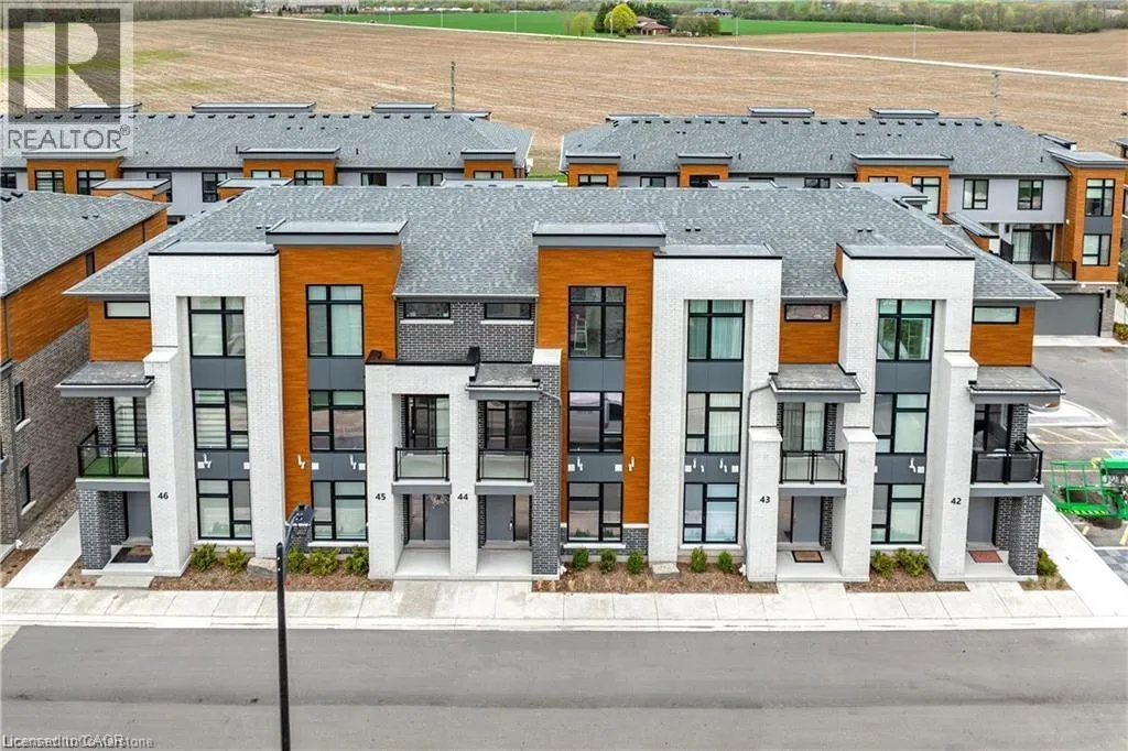 Row / Townhouse for rent: 271 Grey Silo Road Unit# 44, Waterloo, Ontario N2K 0E9