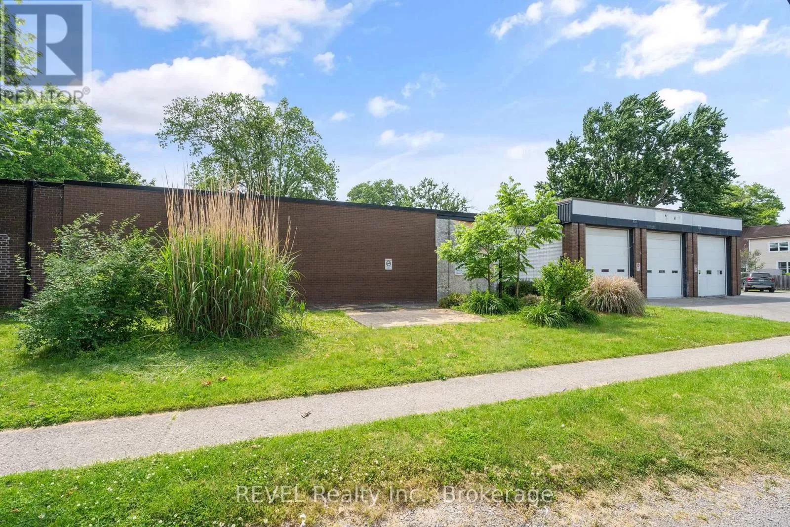 271 Ridgeway Road, Fort Erie, Ontario L0S 1B0