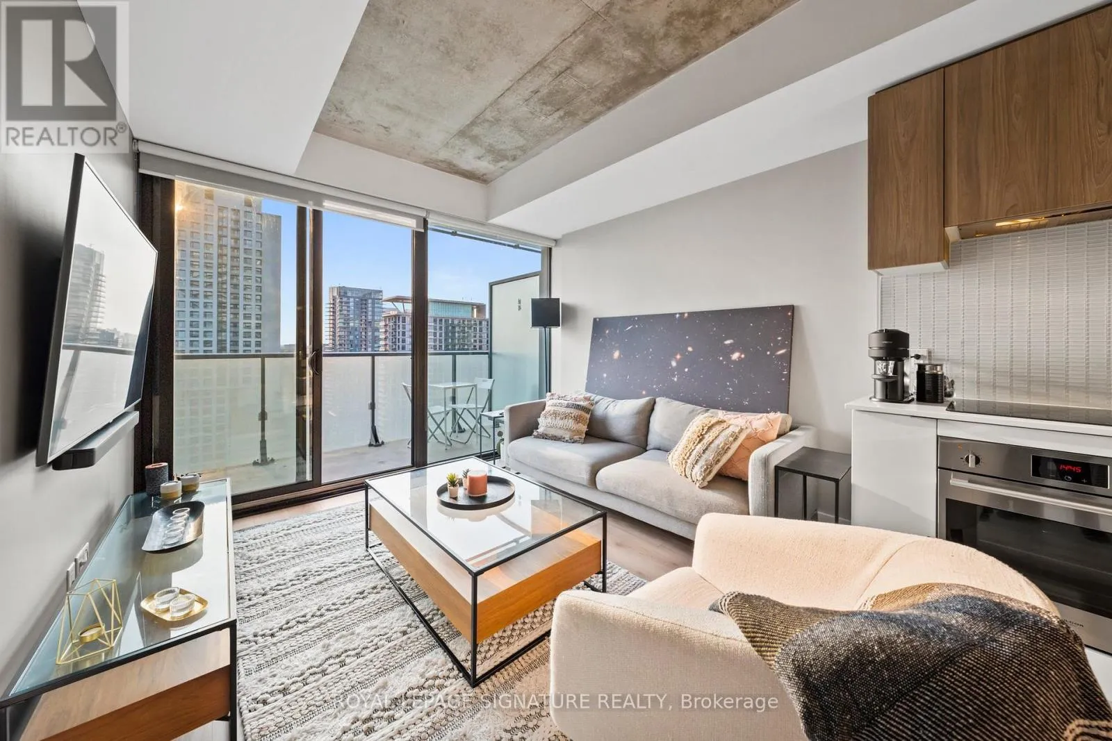 Apartment for rent: 2711 - 161 Roehampton Avenue, Toronto, Ontario M4P 0C8