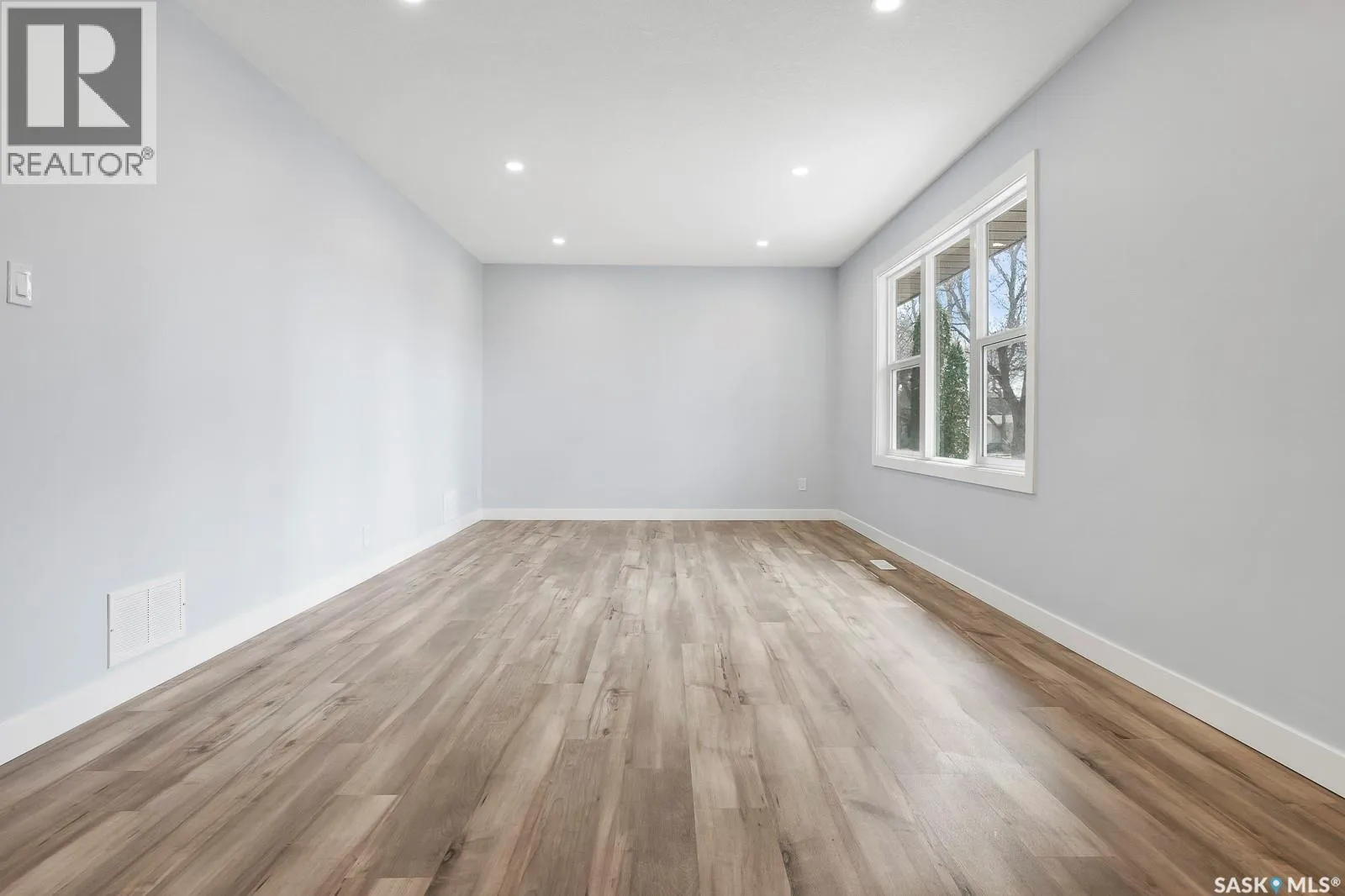 House for rent: 2711 Mackay Street, Regina, Saskatchewan S4N 2T8