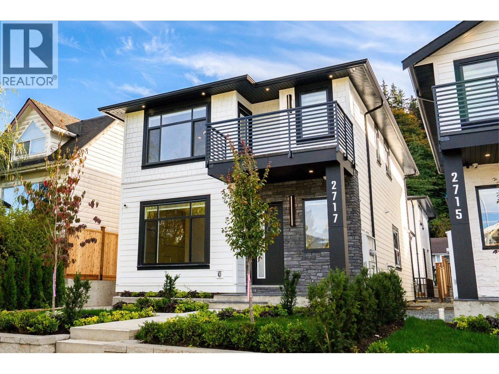 House for rent: 2717 Henry Street, Port Moody, British Columbia V3H 2J8