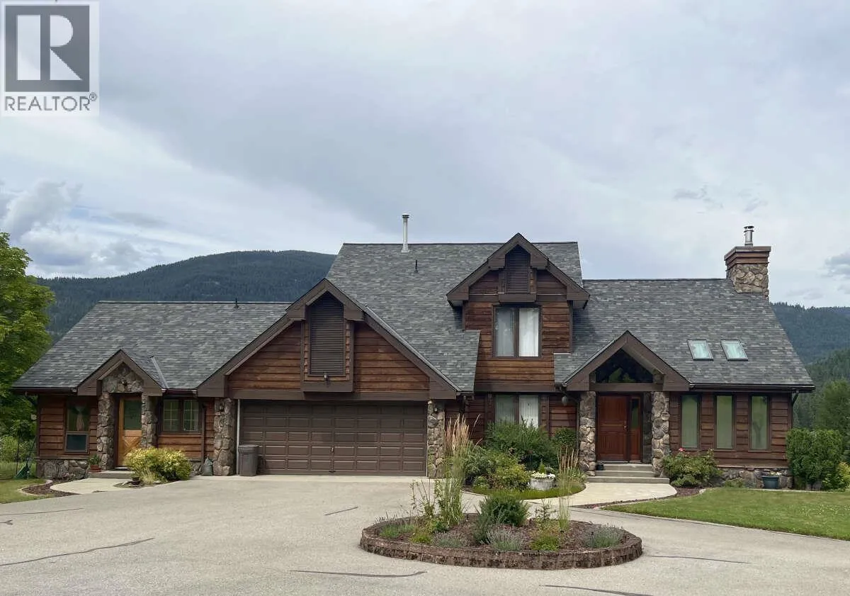 House for rent: 2719 Davidson Road, Shoreacres, British Columbia V1N 4P9