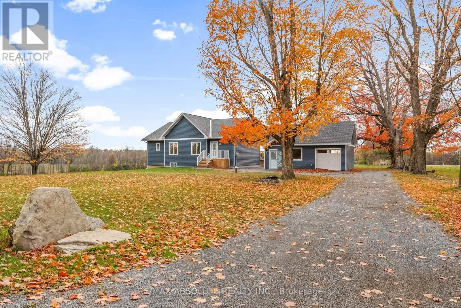 House for rent: 272 9th Concession Road, Rideau Lakes, Ontario K0G 1X0