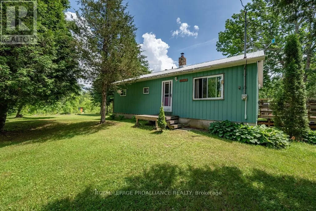 House for rent: 273 Tower Road, Addington Highlands, Ontario K0H 1K0