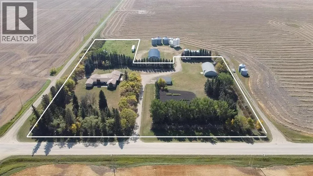 House for rent: 27403 Township Road 292, Rural Mountain View County, Alberta T0M 0S0