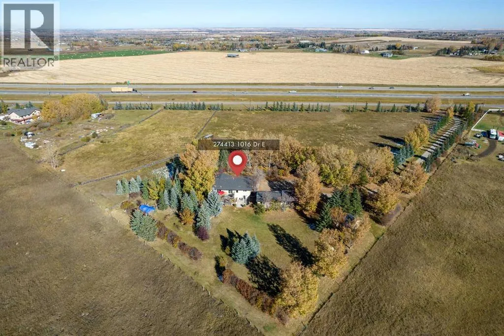 House for rent: 274413 1016 Drive E, Rural Foothills County, Alberta T1S 7B1