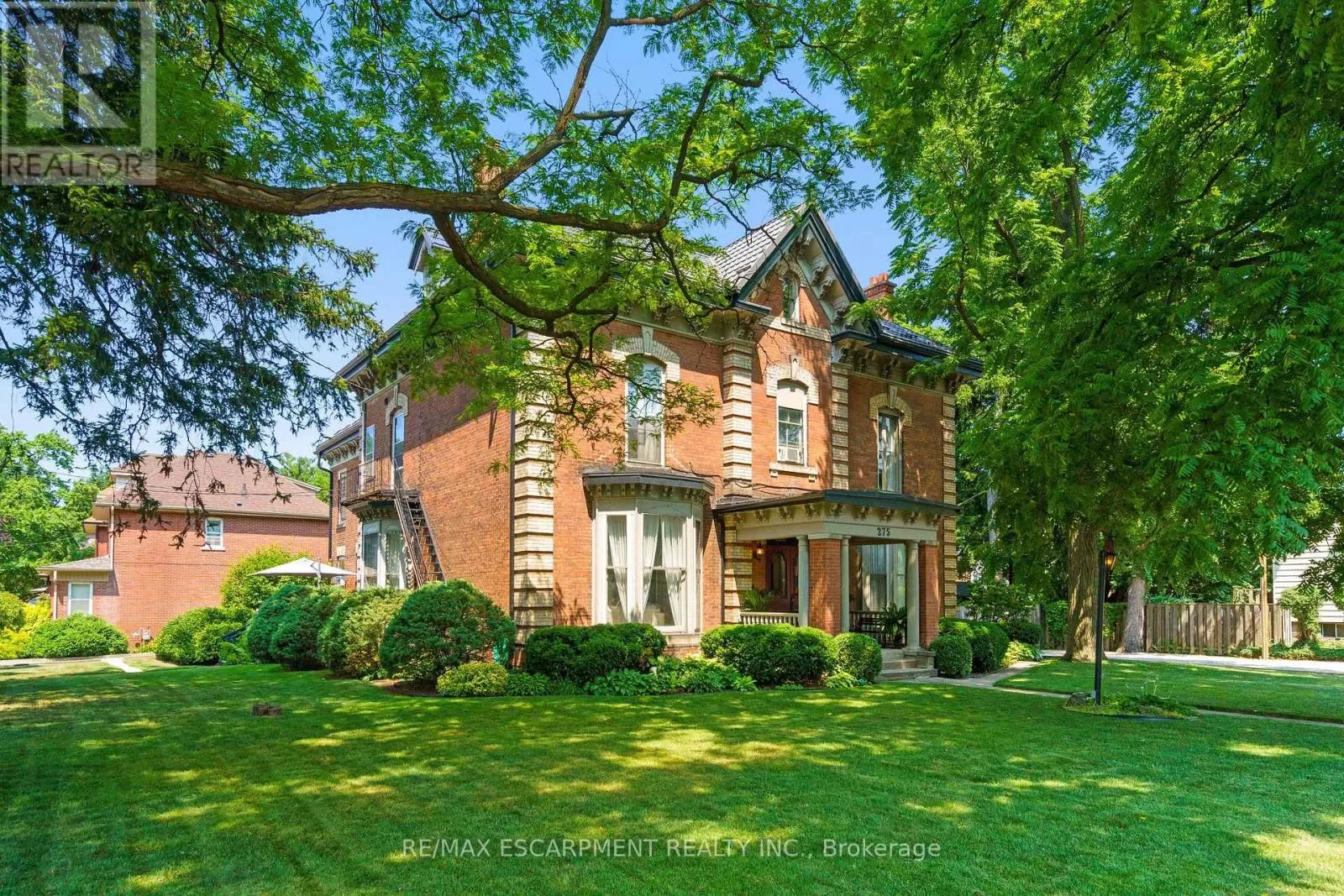 House for rent: 275 Cumberland Avenue, Hamilton, Ontario L8M 2A3