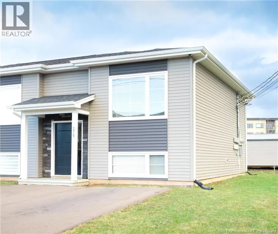 Row / Townhouse for rent: 275 Des Erables, Dieppe, New Brunswick E1A 9B1