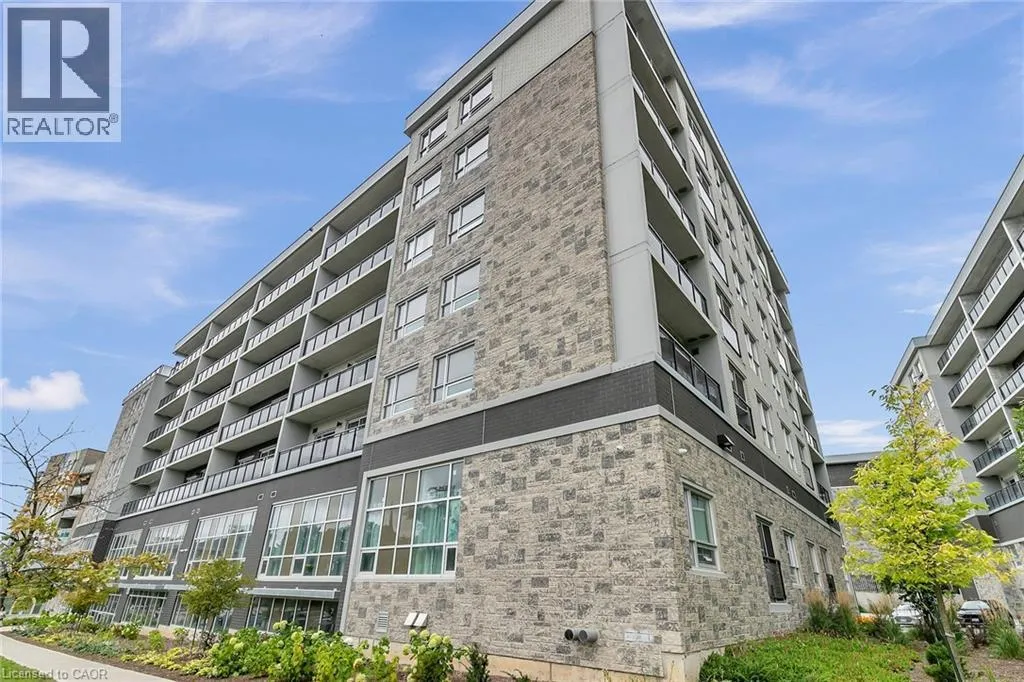 Apartment for rent: 275 Larch Street Unit# B02 In Building G, Waterloo, Ontario N2L 3R2