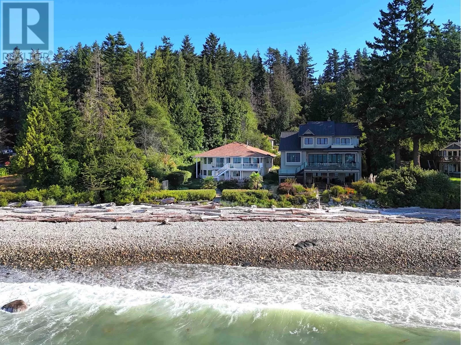 House for rent: 2755-2757 Lower Road, Roberts Creek, British Columbia V0N 2W4