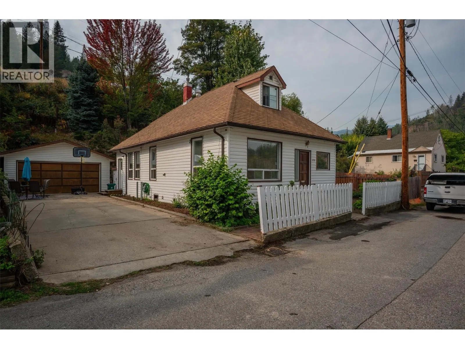 House for rent: 278 Lerose Street, Trail, British Columbia V1R 3L8