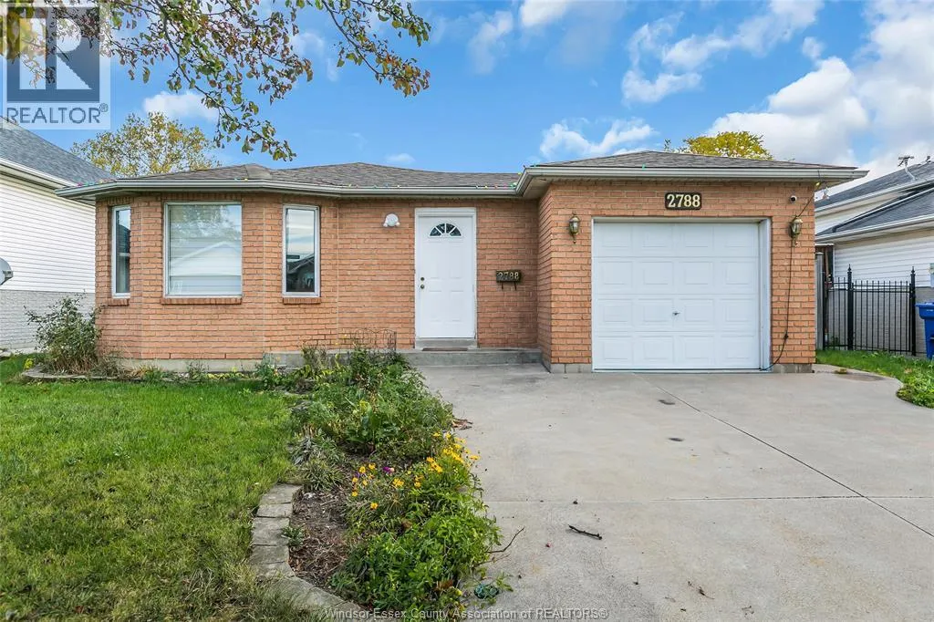 2788 Southridge, Windsor, Ontario N8W 5N3