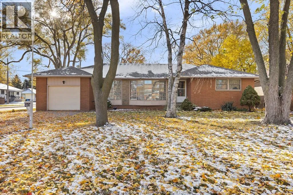 House for rent: 2797 Westminster, Windsor, Ontario N8T 1Y6