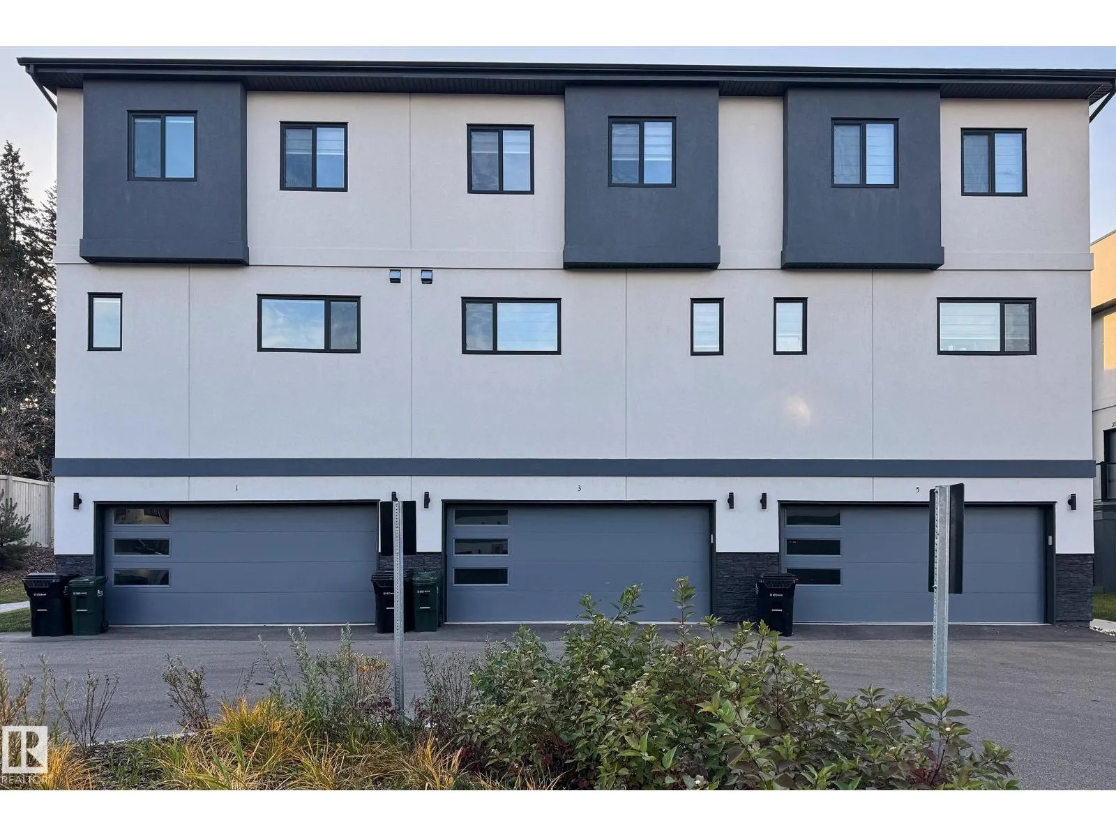 Row / Townhouse for rent: #28 10 Salisbury Wy, Sherwood Park, Alberta T8B 0B1