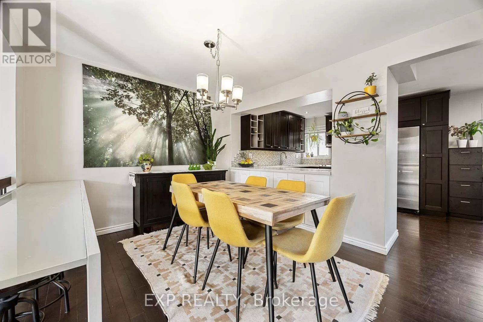 Row / Townhouse for rent: 28 - 1250 Marlborough Court, Oakville, Ontario L6H 2W7