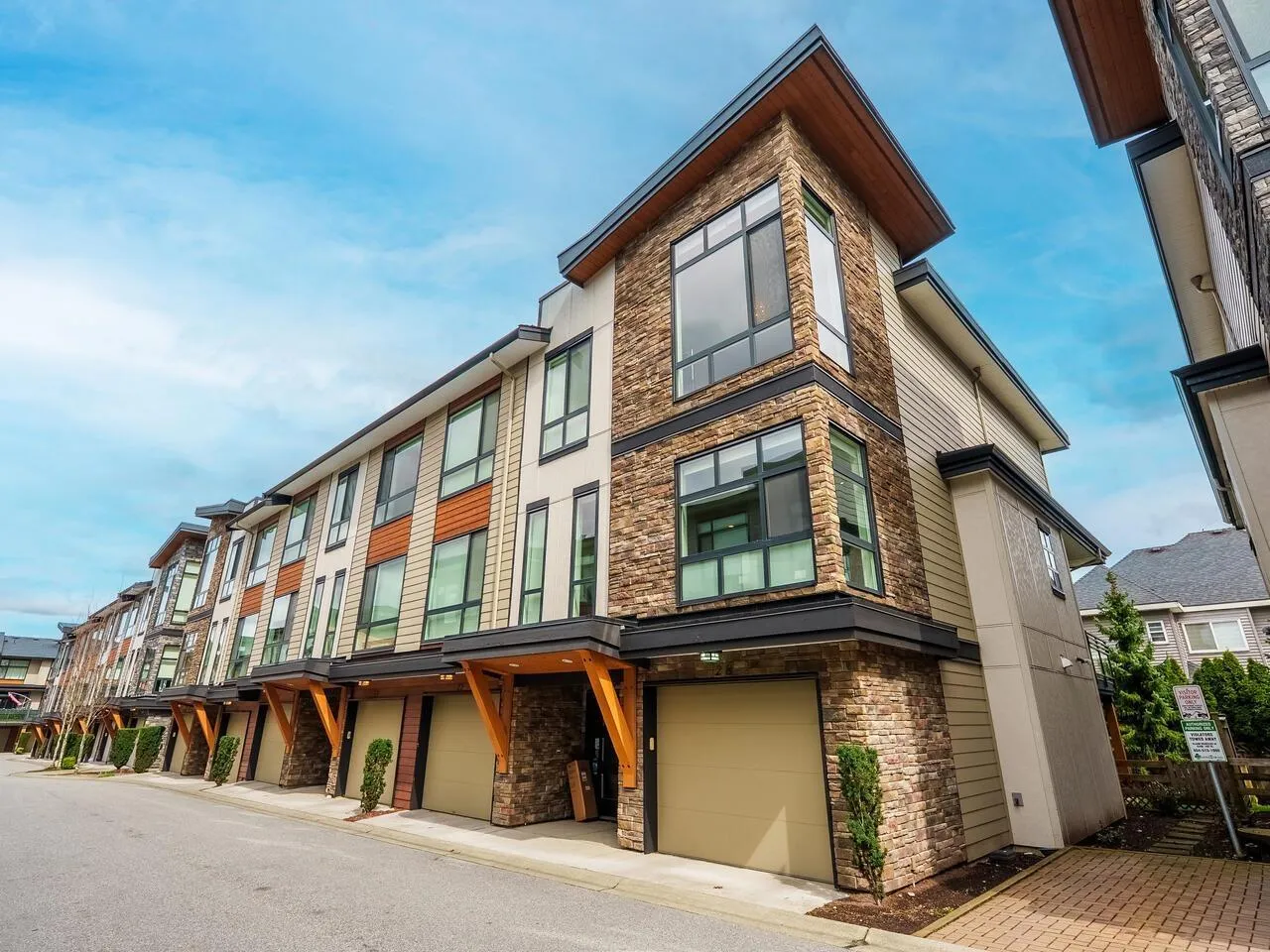 Row / Townhouse for rent: 28 16488 64 Avenue, Surrey, British Columbia V3S 6X6