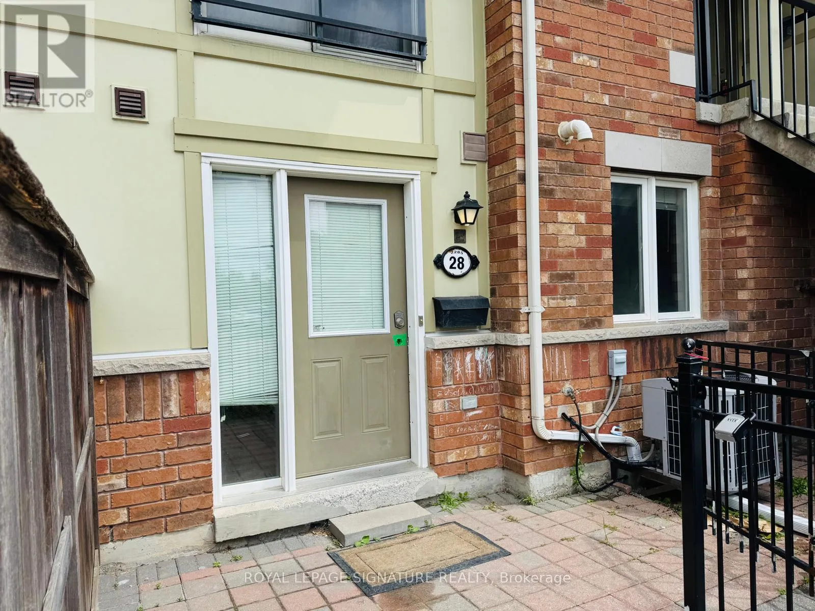 Row / Townhouse for rent: 28 - 2285 Bur Oak Avenue, Markham, Ontario L6E 0B9
