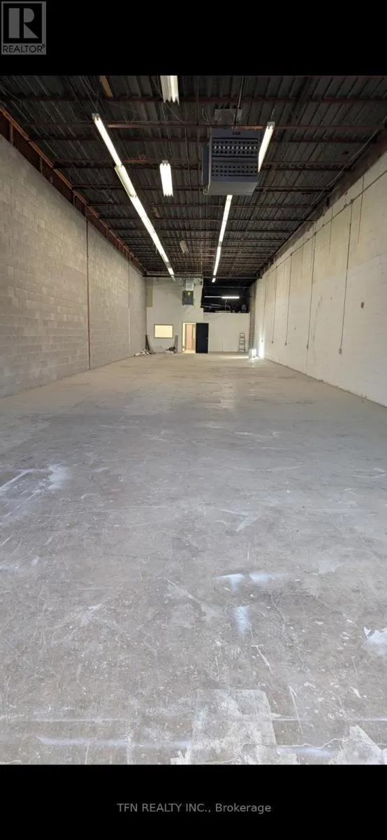 Warehouse for rent: 28 - 2360 Midland Avenue, Toronto, Ontario M1S 4A9