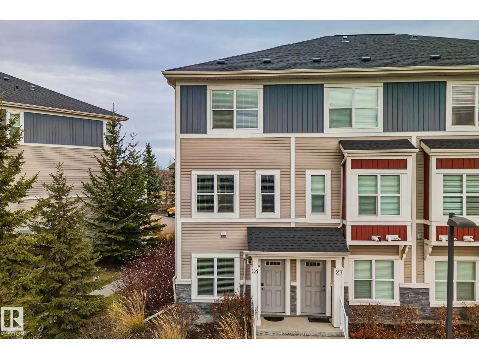 Row / Townhouse for rent: #28 3710 Allan Dr Sw, Edmonton, Alberta T6W 2C4