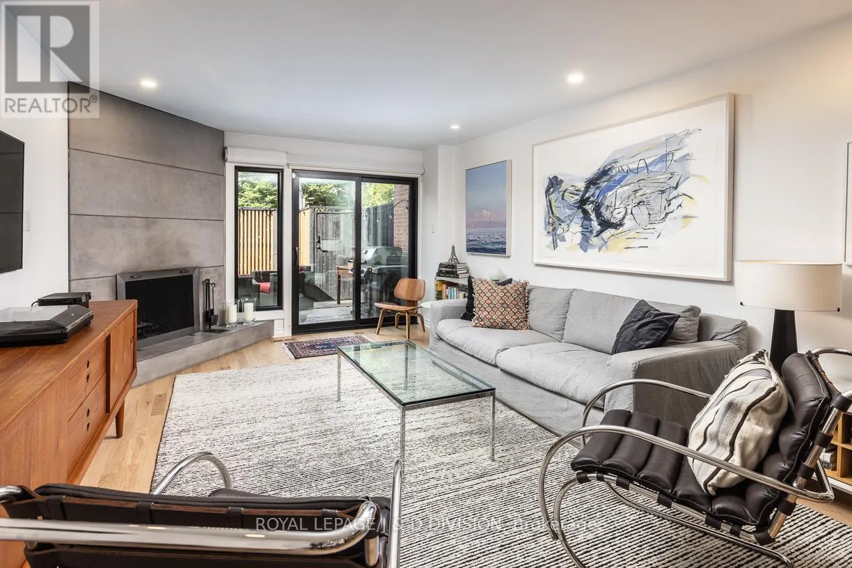 Row / Townhouse for rent: 28 Alcorn Avenue, Toronto, Ontario M4V 1E4