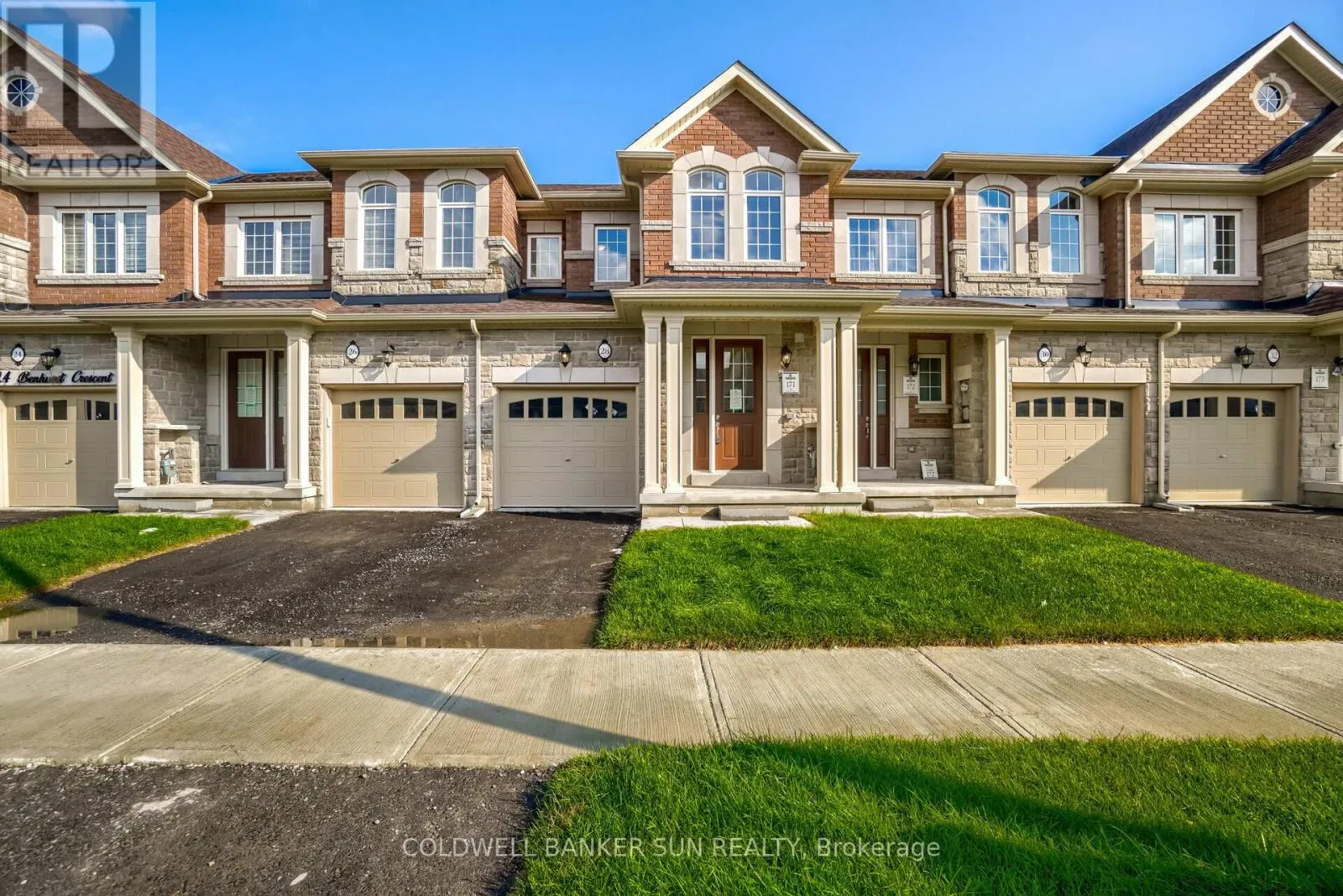 Row / Townhouse for rent: 28 Benhurst Crescent, Brampton, Ontario L7A 5A2