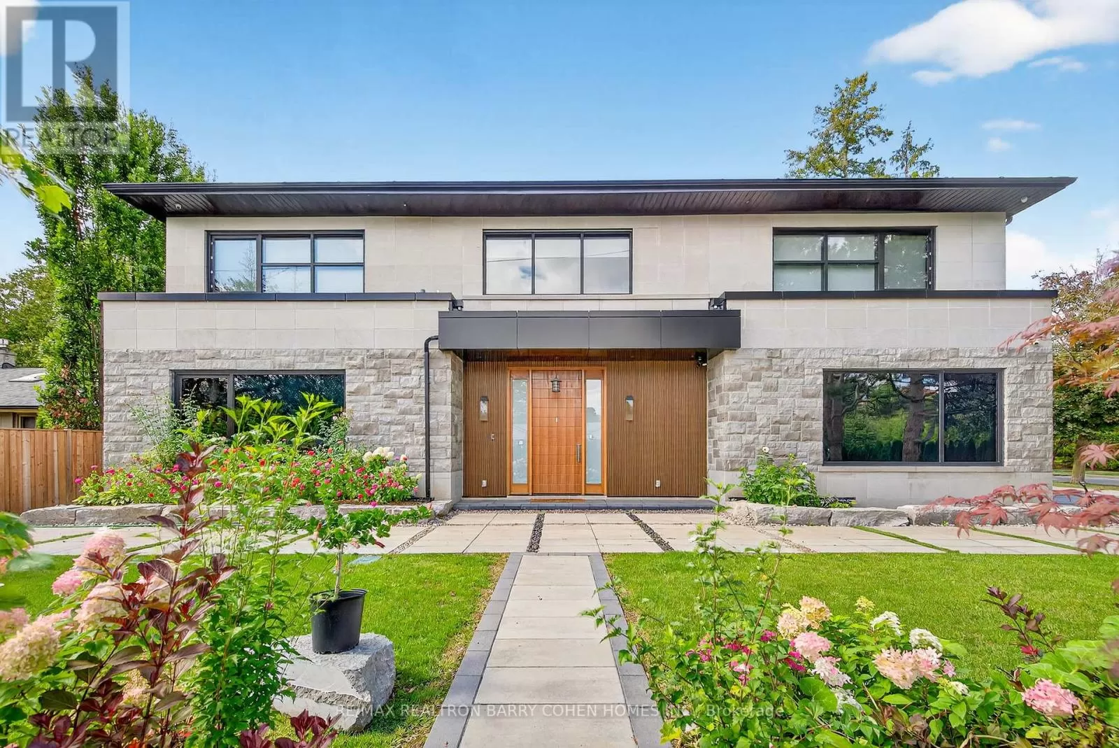 House for rent: 28 Brian Cliff Drive, Toronto, Ontario M3B 2G2