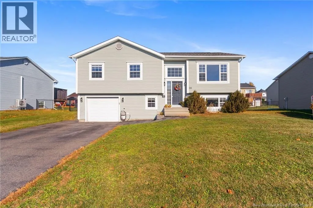28 Brizley Street, Oromocto, New Brunswick E2V 4R1