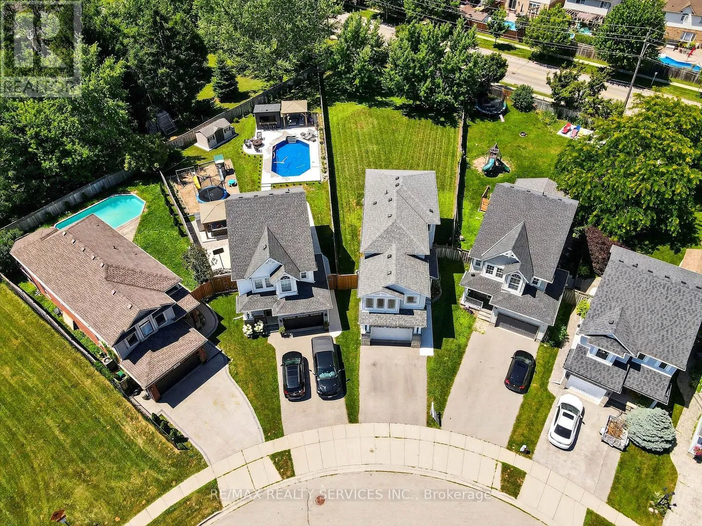 House for rent: 28 Calvin Court, Cambridge, Ontario N3C 4J5