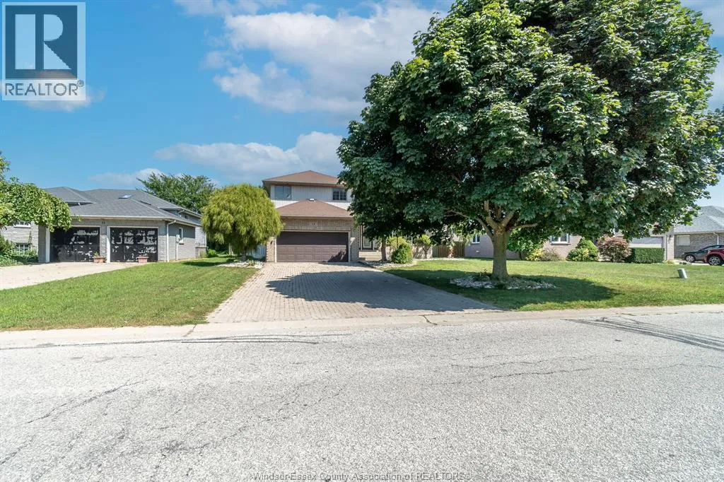 House for rent: 28 Carter Avenue, Leamington, Ontario N8H 5E1