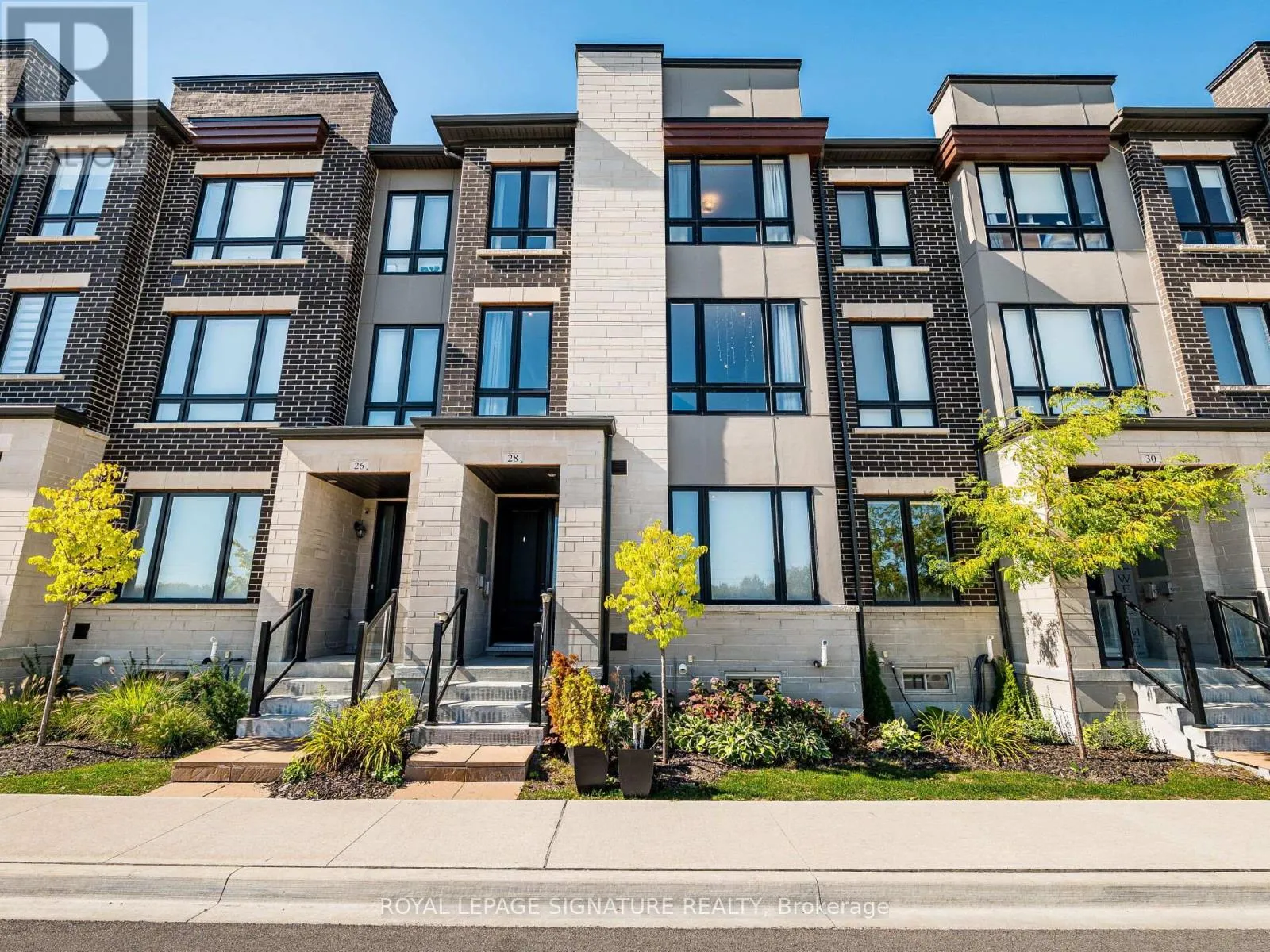 Row / Townhouse for rent: 28 Dockside Way, Whitby, Ontario L1N 0M6