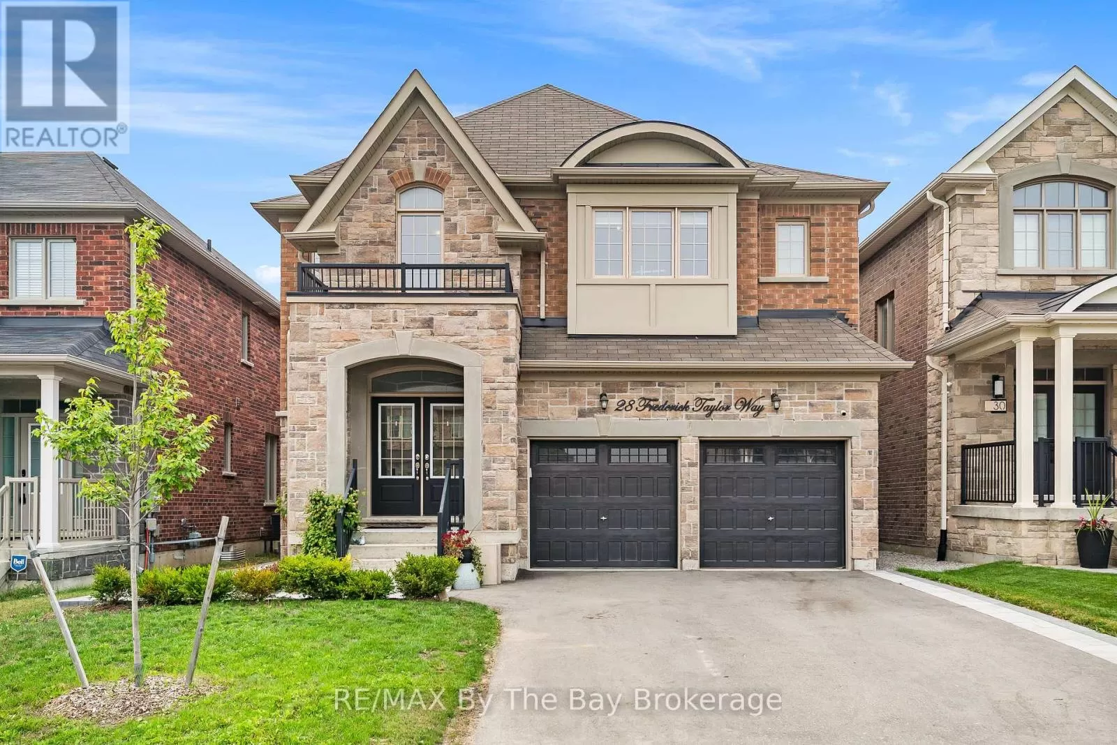 House for rent: 28 Frederick Taylor Way, East Gwillimbury, Ontario L0G 1M0