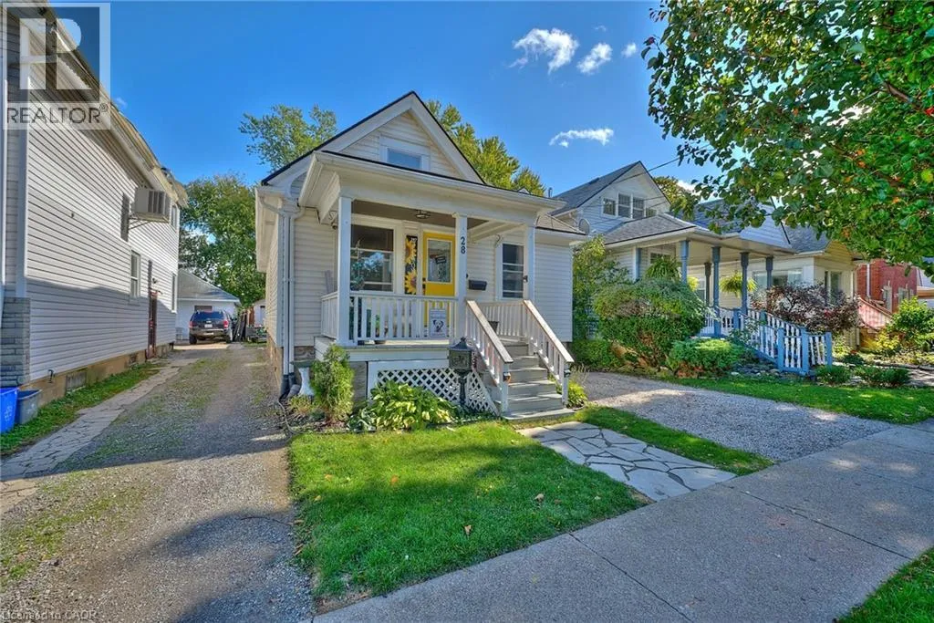 House for rent: 28 Haynes Avenue, St. Catharines, Ontario L2R 3Z1