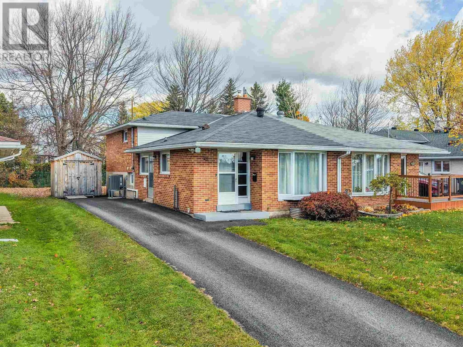 28 Princess Cres, Sault Ste. Marie, Ontario P6B 3P3