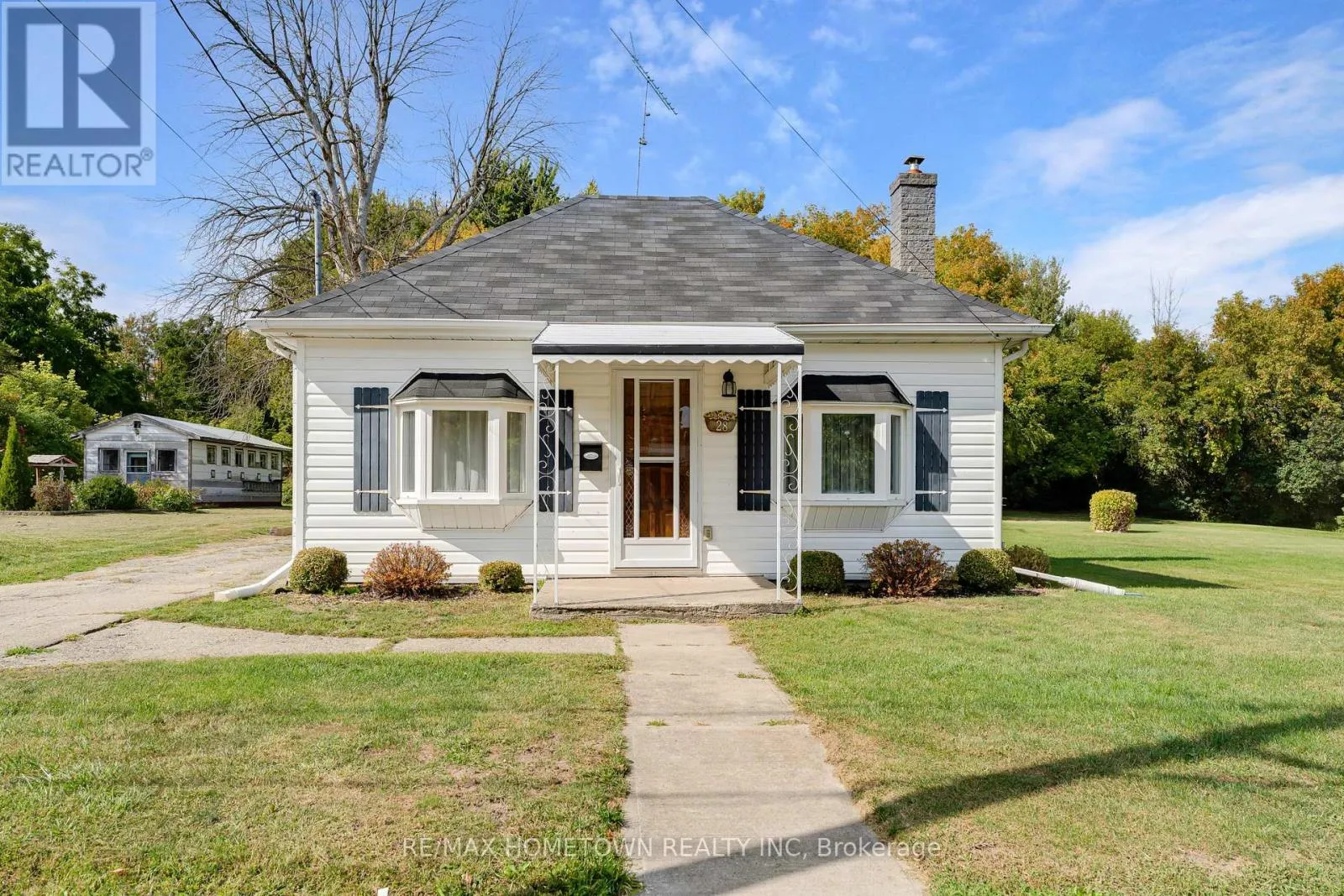 House for rent: 28 Wiltse Street E, Athens, Ontario K0E 1B0