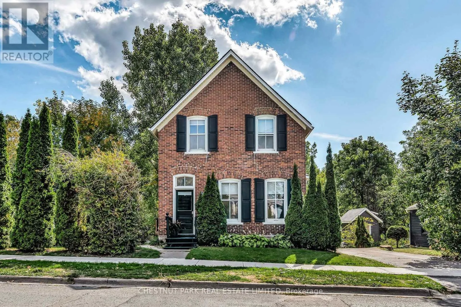 House for rent: 28 York Street, Prince Edward County, Ontario K0K 2T0