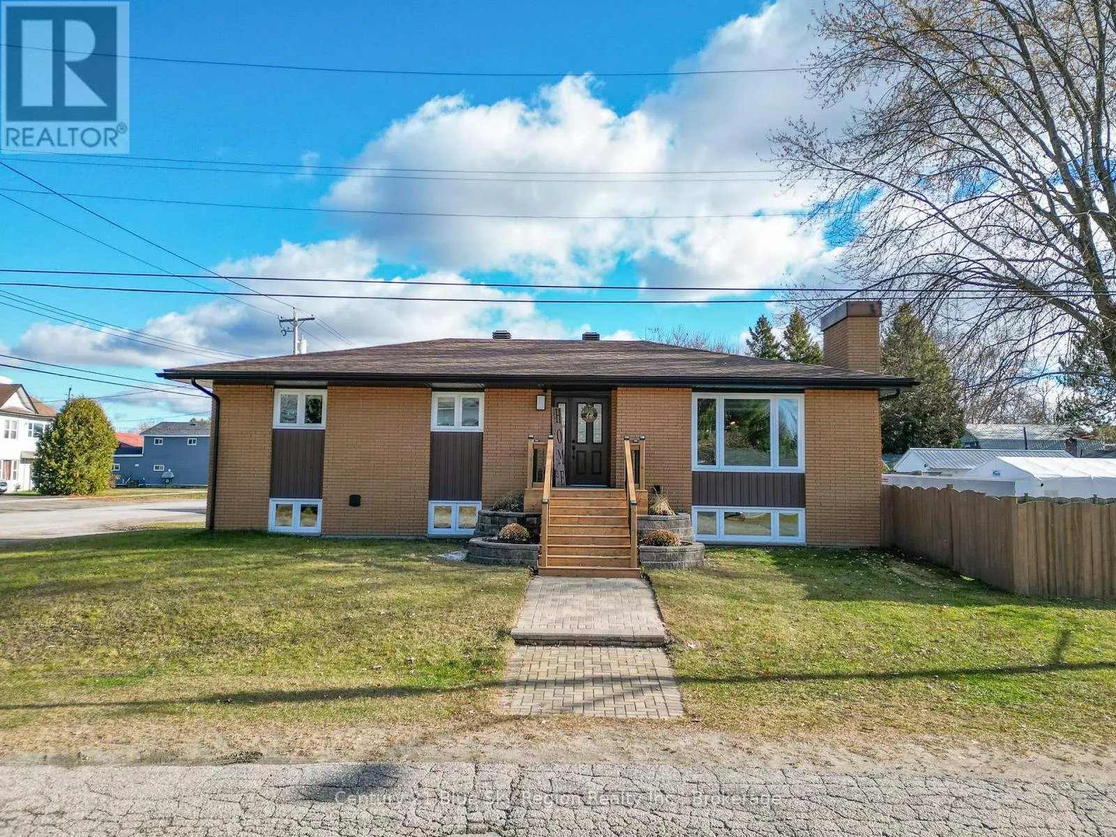 House for rent: 280 Arthur Street, West Nipissing, Ontario P2B 3B4