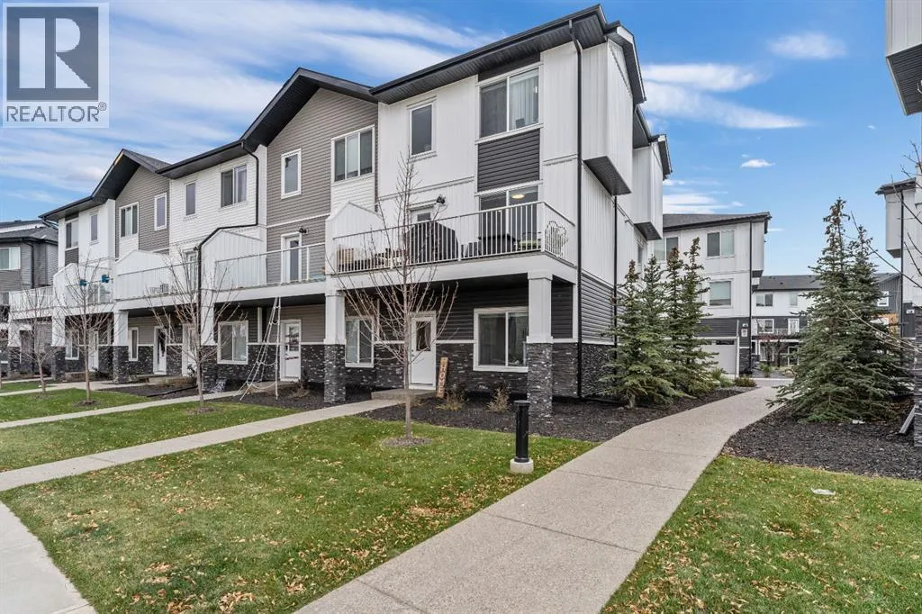 Row / Townhouse for rent: 280 Chelsea Road, Chestermere, Alberta T1X 2X9