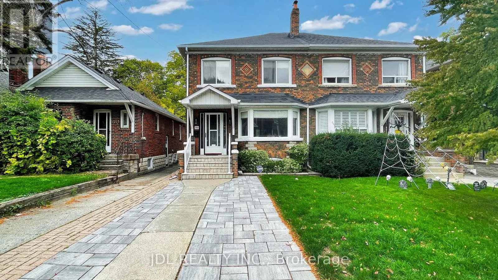 House for rent: 280 Fairlawn Avenue, Toronto, Ontario M5M 1T1