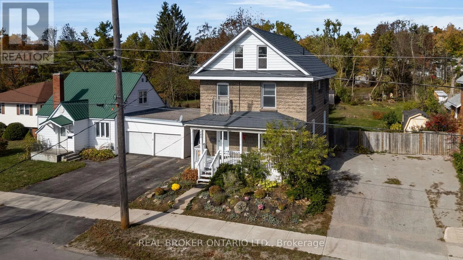 Duplex for rent: 280 John Street, Orillia, Ontario L3V 3H9