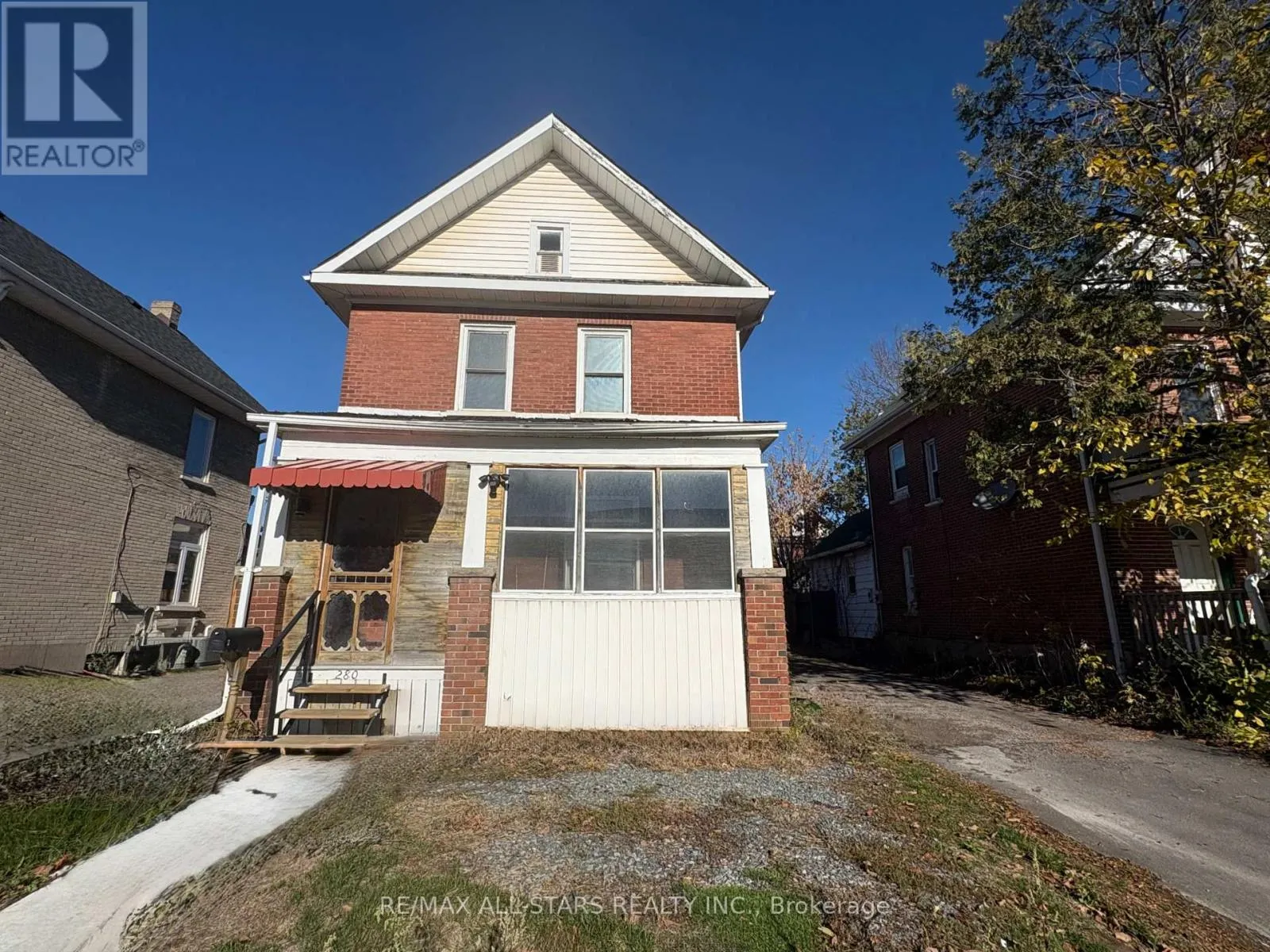 House for rent: 280 Lansdowne Street W, Peterborough, Ontario K9J 1Y8