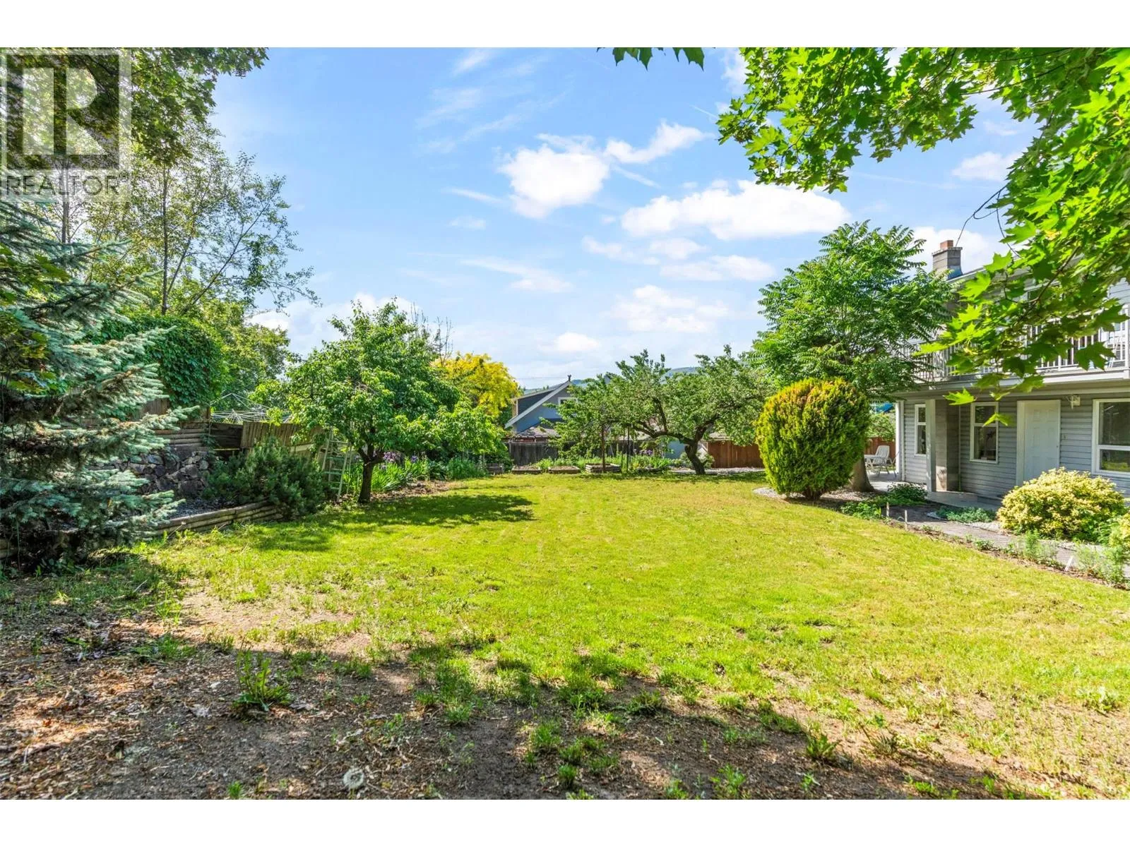 Other for rent: 2802 25 Street, Vernon, British Columbia V1T 4P8