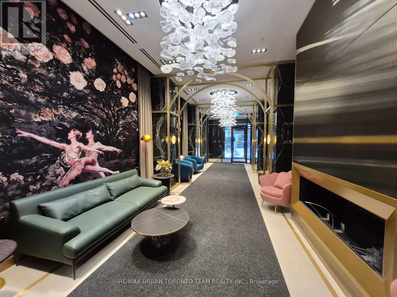 Apartment for rent: 2802 - 771 Yonge Street, Toronto, Ontario M4W 0B8