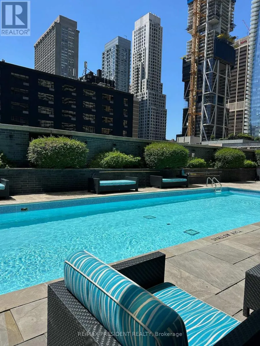 Apartment for rent: 2805 - 33 Charles Street E, Toronto, Ontario M4Y 0A2