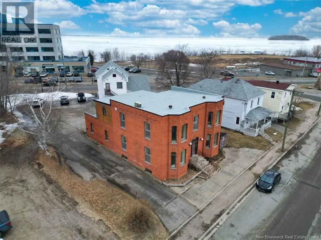 281 St George, Bathurst, New Brunswick E2A 1B8