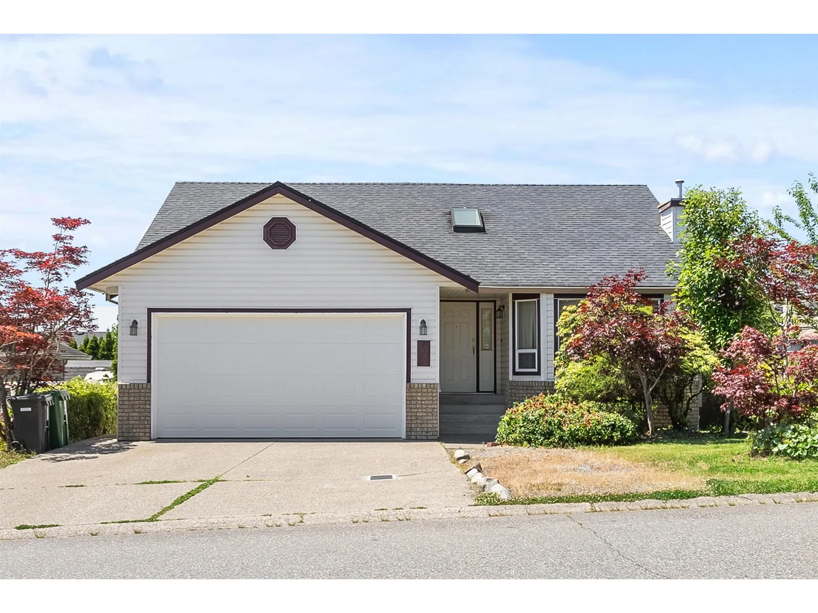 House for rent: 2818 Crossley Drive, Abbotsford, British Columbia V2T 5H5